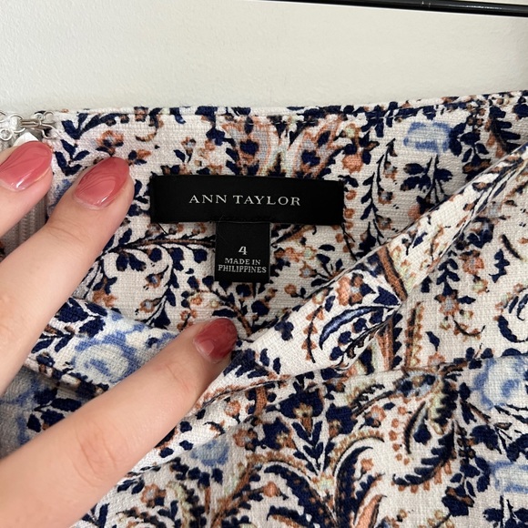 NEW ANN TAYLOR SKIRT - Picture 2 of 4